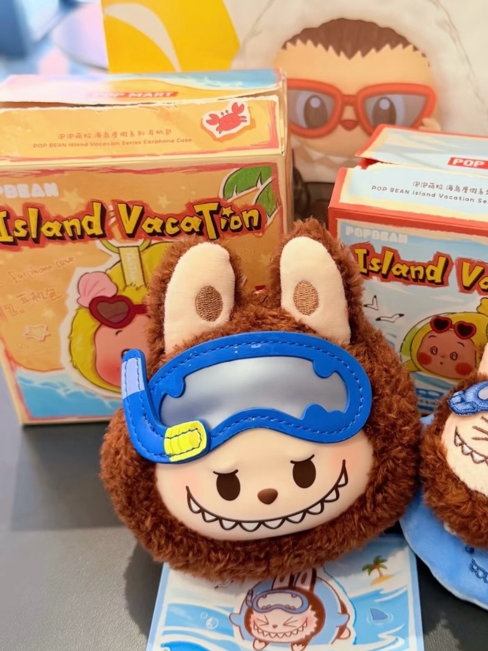 POP BEAN Island Vacation Earphone Bag Labubu Sharkie Dive